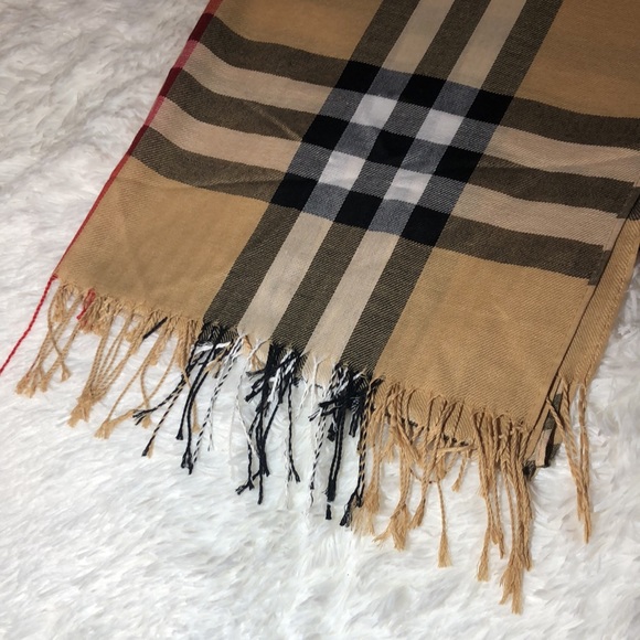 🤎🖤🤍 Moda Millones Women’s Scarf 100% Acrylic 🧣 NWT 🤍🖤🤎 - Picture 3 of 4